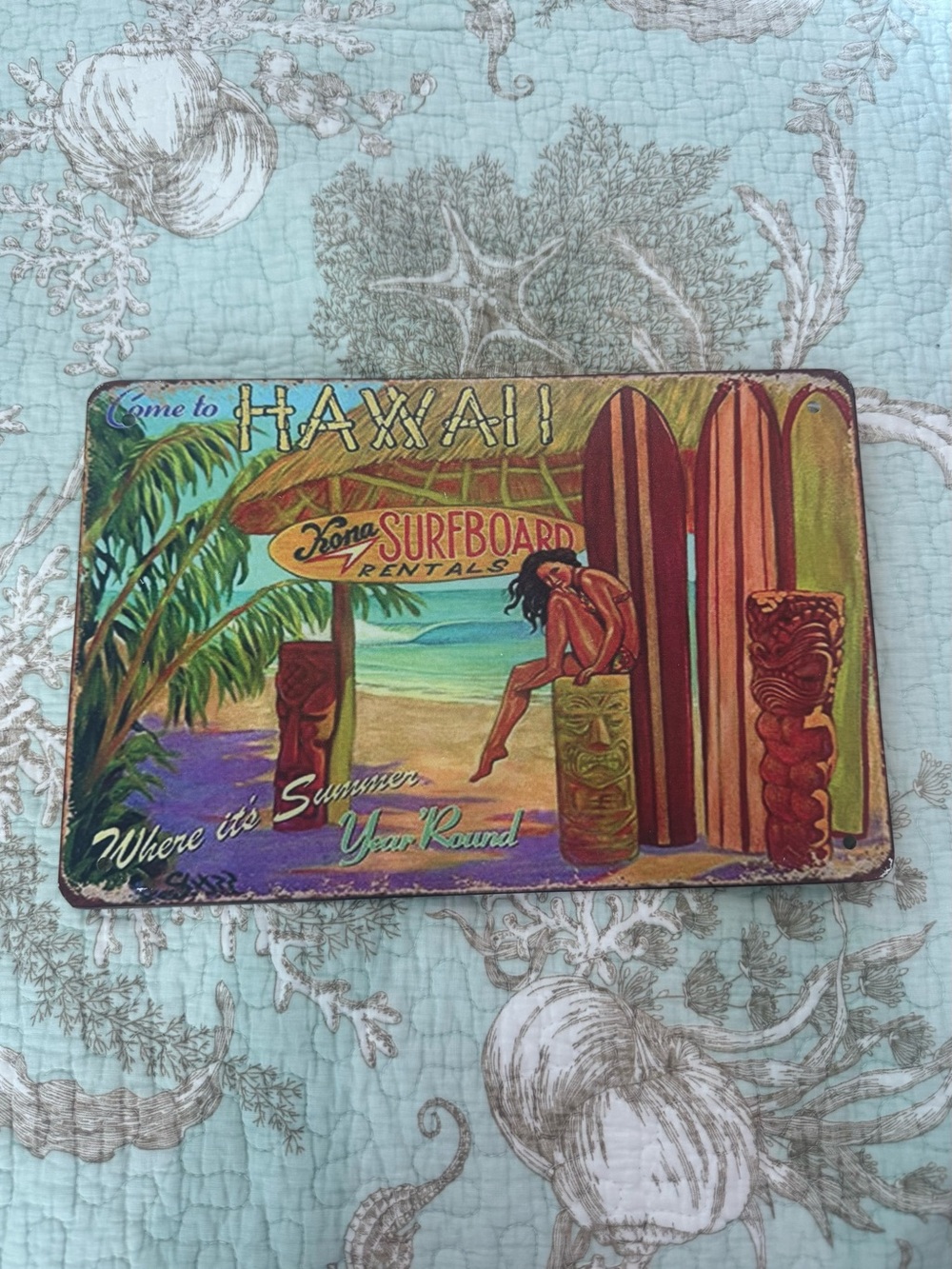 Hawaii Surfboard Rentals Vintage-Style Wall Sign - Multicolor